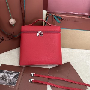 「#7111」Loro pian Extra Pocket L23.5 silver buckle - FAM6491 - 21✖️23.5✖️8cm - fiery red