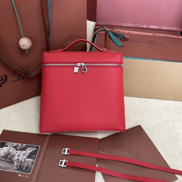 「#7111」Loro pian Extra Pocket L23.5 silver buckle - FAM6491 - 21✖️23.5✖️8cm - fiery red