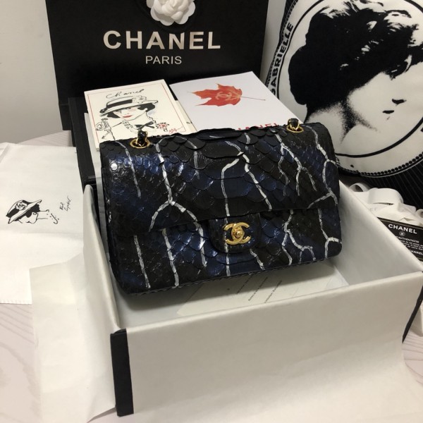 「#10106」Chanel South African python leather custom model with full deerskin lining 01112 25.5*7*16CM