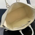 「#2059」 dior  1ESDU134LLG Pearl White 57.5 x 34.5 x 22cm
