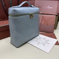 「#7129」Loro pian Extra Pocket L23.5 gold buckle - FAI8511 - 21✖️23.5✖️8cm - blue clear color,Ostrich skin 「#7129」Loro pian Extra Pocket L23.5 gold buckle - FAI8511 - 21✖️23.5✖️8cm - blue clear color,Ostrich skin