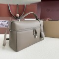 「#7138」Loro pian Extra bag L27 silver buckle - FAN4043 - 16cm*27 cm*10cm - warm beige 「#7138」Loro pian Extra bag L27 silver buckle - FAN4043 - 16cm*27 cm*10cm - warm beige