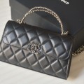 「#10152」Chanel 23p Chanel Dark Horse Kelly Long Handle Bag 19*10*4.5cm