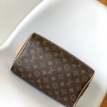 「#0311」Louis Vuitton  Louis Vuitton Dopp Kit  M12643 28.0 x 15.0 x 16.5