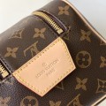 「#0311」Louis Vuitton  Louis Vuitton Dopp Kit  M12643 28.0 x 15.0 x 16.5