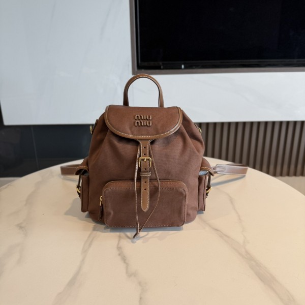 「#9061」 miumiu 5BZ042  25*30*12.5cm