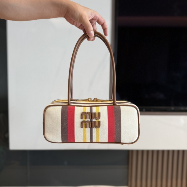 「#9068」 miumiu  5BB173  28*11.5*8cm