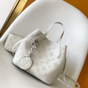 「#0362」Louis Vuitton MBlossom  M11842  20.0 x 20.0 x 12.5