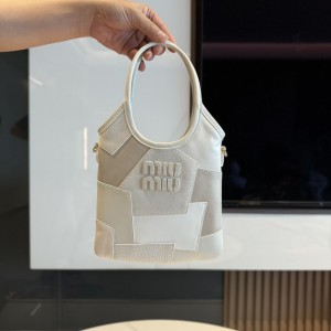 「#9084」 miumiu   5BA281   20*24cm