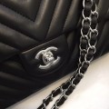 「#10230」Chanel black silver buckle 2018 big V 25cm