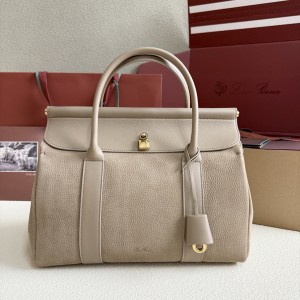 「#7162」Loro pian  Loom L32 gold buckle -  FAN9610 - 33cm✖️23cm✖️18CM - taupe