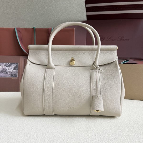 「#7174」Loro pian  Loom L32 gold buckle - FAN9610 - 33cm✖️23cm✖️18CM - light beige