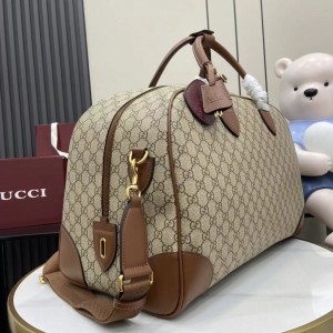 「#3667」GUCCI GG Emblem 821148 47x 31x 25