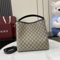 「#3672」GUCCI GG Emblem 815103 25x 25x 15.5