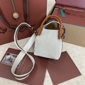 「#7190」Loro pian Bale  - 16cm*14cm*23cm - canvas brown