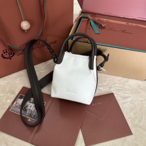 「#7201」Loro pian Bale  - 16cm*14cm*23cm - white wool