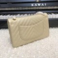 「#10246」Chanel 2018 Big V Beige Gold Chain 25cm AS8023