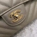 「#10246」Chanel 2018 Big V Beige Gold Chain 25cm AS8023