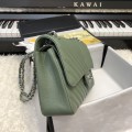 「#10251」Chanel 2018 Big V Light Green Silver Chain Silver Buckle 25cm AS8023