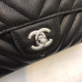 「#10267」Chanel 2018 Big V Black Silver Chain Silver Buckle 20cm AS8500