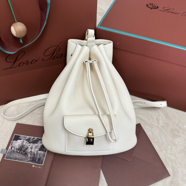 「#7215」Loro pian Extra - 25cm*27cm*14cm - Tender white 「#7215」Loro pian Extra - 25cm*27cm*14cm - Tender white