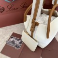 「#7268」Loro pian Bale - 17cm*17cm*21cm - white with brown