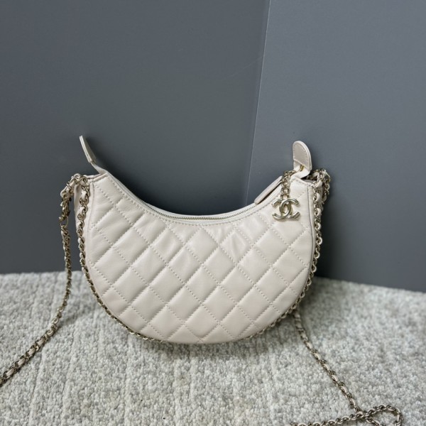 「#10331」Chanel 23p moon bag AP3232 9.5*10.5*5cm