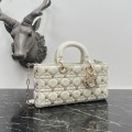 「#2088」 dior M0540 White 26 x 13.5 x 5 cm