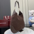 「#3853」GUCCI Body 815924 49x 46x 4
