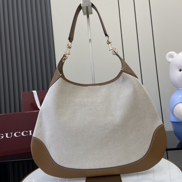 「#3860」GUCCI Body 815924 49x 46x 4