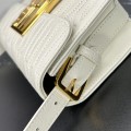 「#2094」 dior  2610  Milky white  22*11*6cm