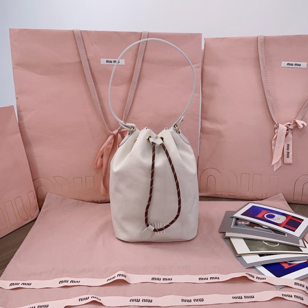 「#9130」 miumiu 5BZ042 29.5X25X12.5cm 「#9130」 miumiu 5BZ042 29.5X25X12.5cm