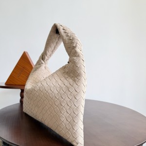 「#11001」BOTTEGA VENETA Hop 796262   46×10×21