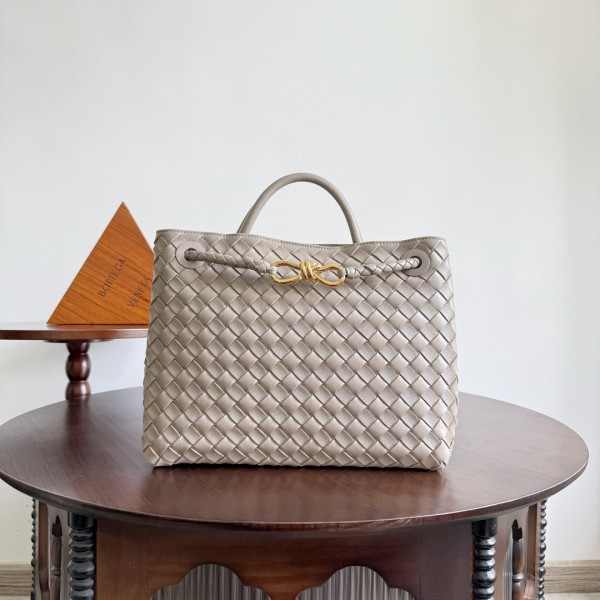 「#11003」BOTTEGA VENETA  Andiamo 743572  34x14x24.5cm