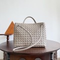 「#11003」BOTTEGA VENETA  Andiamo 743572  34x14x24.5cm