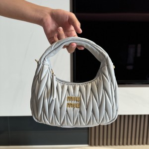 「#9143」 miumiu 5BC125   20*6*17cm 