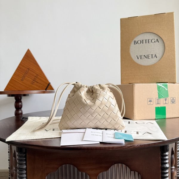 「#11008」BOTTEGA VENETA  Dustbag  816987  21*16.6*1cm