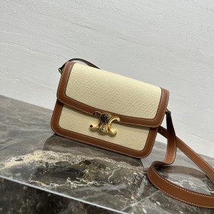 「#3871」CELINE  TRIOMPHE 187366 22 X 16.5 X 7