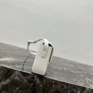 「#3884」CELINE  TRIOMPHE 194143BF4.38NO 20 X 10 X 4