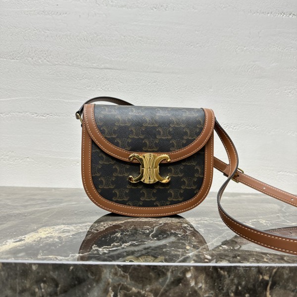 「#3886」CELINE  TEEN BESACE TRIOMPHE 110413 18.5 X 16 X 6