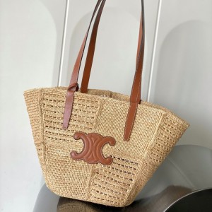 「#3911」CELINE  TRIOMPHE  119682FWB.04LU  23x31x17