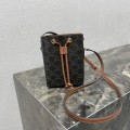 「#3922」CELINE SAILOR 10M742 13.5 X 17.5 X 11