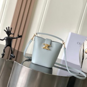 「#3929」CELINE MINI LOUISE 13.5✖️16✖️10