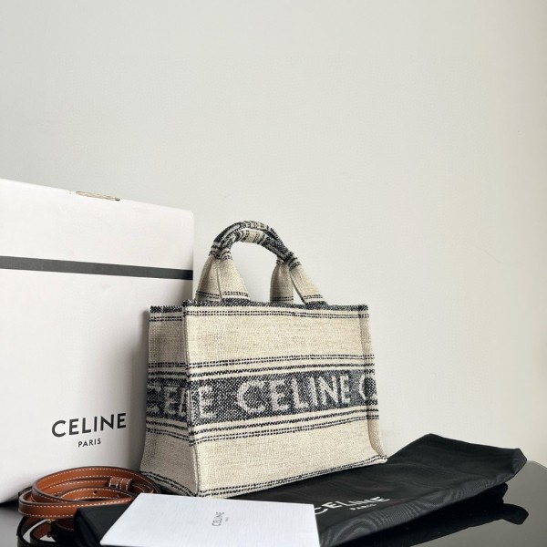 「#3935」CELINE CABAS THAIS  25.5 x 18.5 x 12