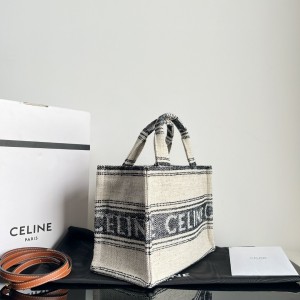「#3936」CELINE CABAS THAIS  25.5 x 18.5 x 12
