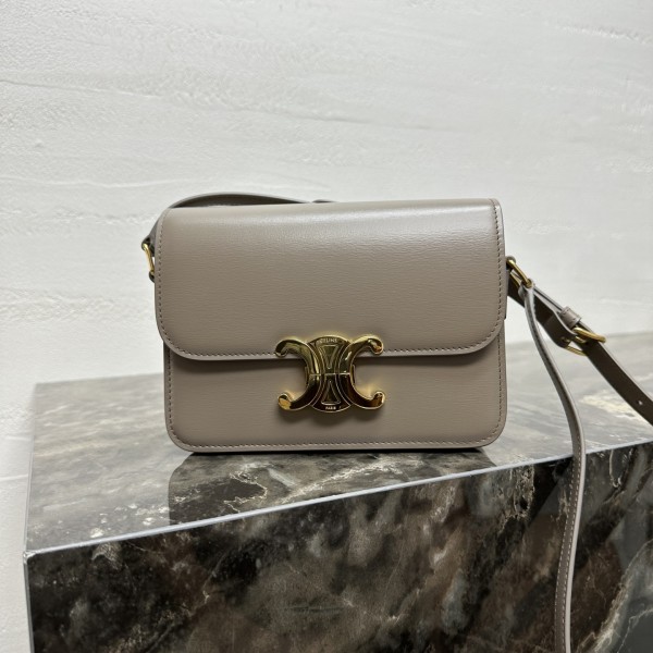 「#3950」CELINE TEEN TRIOMPHE  188423 18.5 X 14 X 6