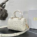「#2099」 dior 1365 White 20.5 x 13.5 x 12cm 「#2099」 dior 1365 White 20.5 x 13.5 x 12cm