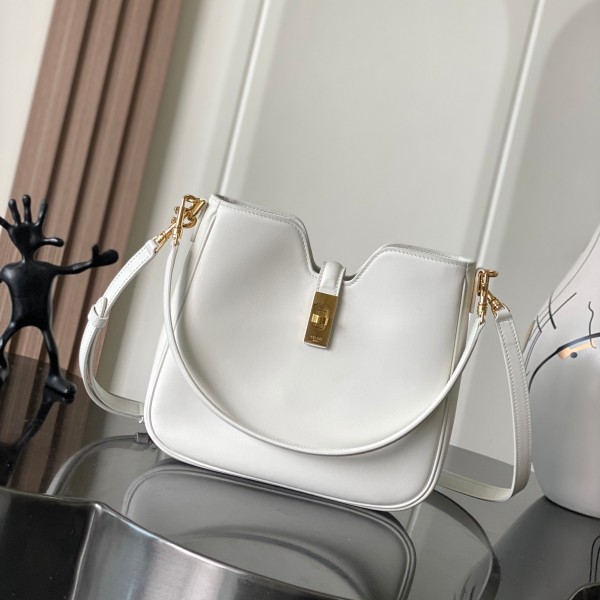 「#3975」CELINE  camille 16 soft   120693  24.5x21.5x5