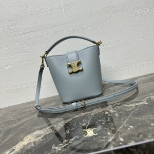 「#3979」CELINE  LOUISE  10N473 13.5 X 16 X 10