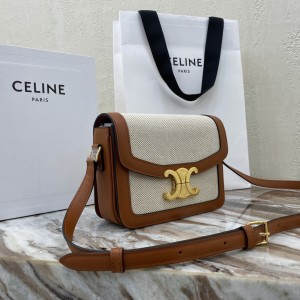 「#3988」CELINE  Teen Triomphe 188423 18.5 X 14 X 6